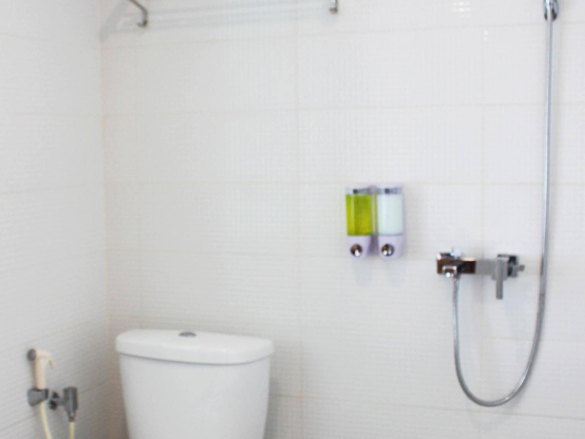 Bliss Soetta Hotel Semarang Eksteriør bilde